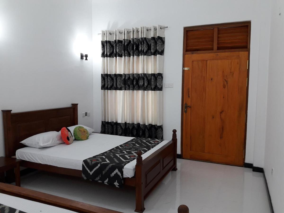 B & B Charm Dickwella Zewnętrze zdjęcie