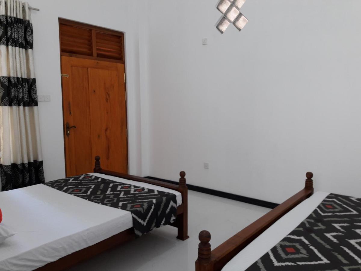 B & B Charm Dickwella Zewnętrze zdjęcie