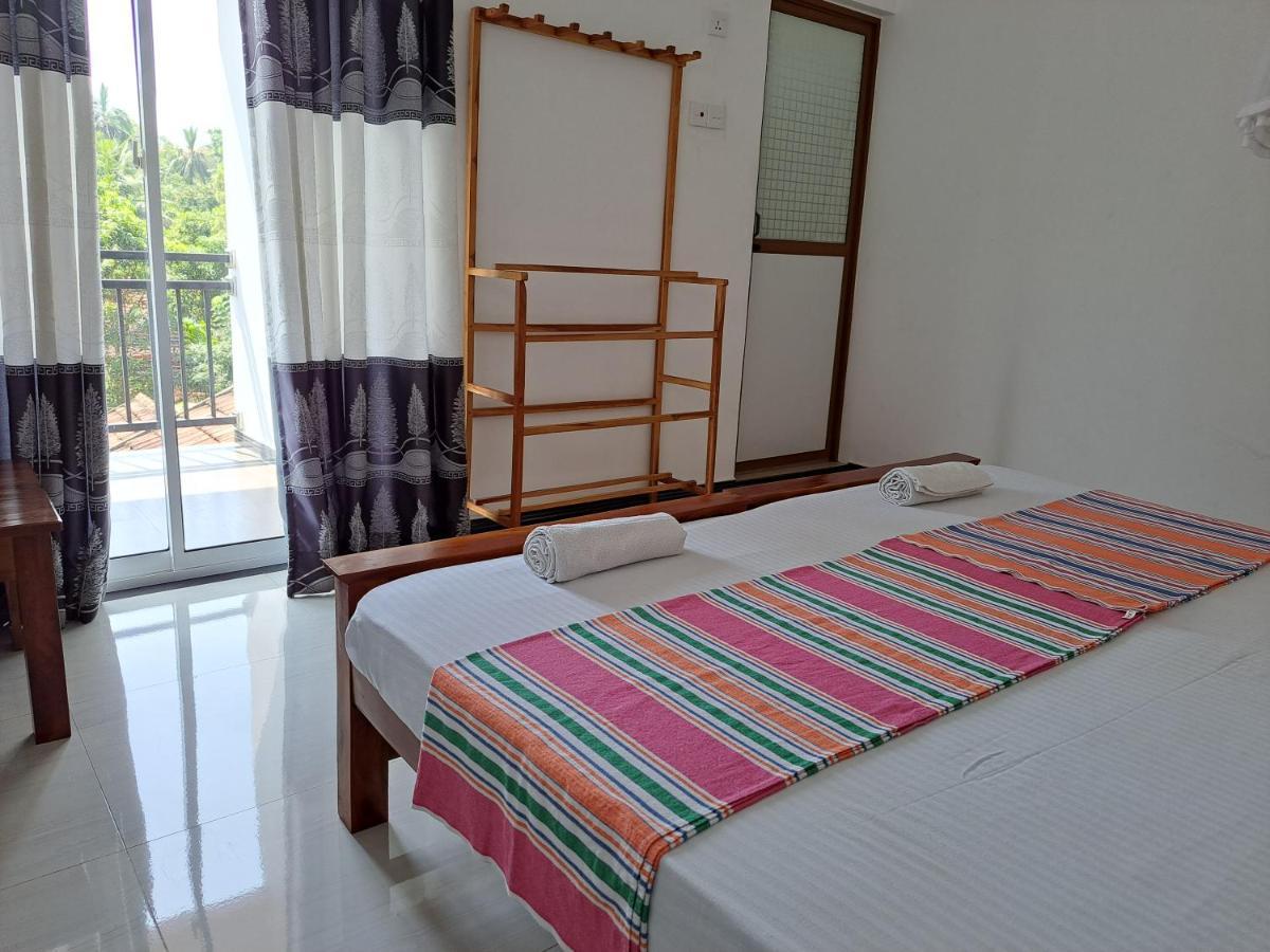 B & B Charm Dickwella Zewnętrze zdjęcie